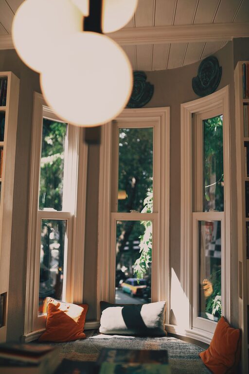 How to Create a Cozy Reading Corner at Home